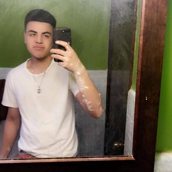 Meet your Posher, Edwin - Picture 1 of 1